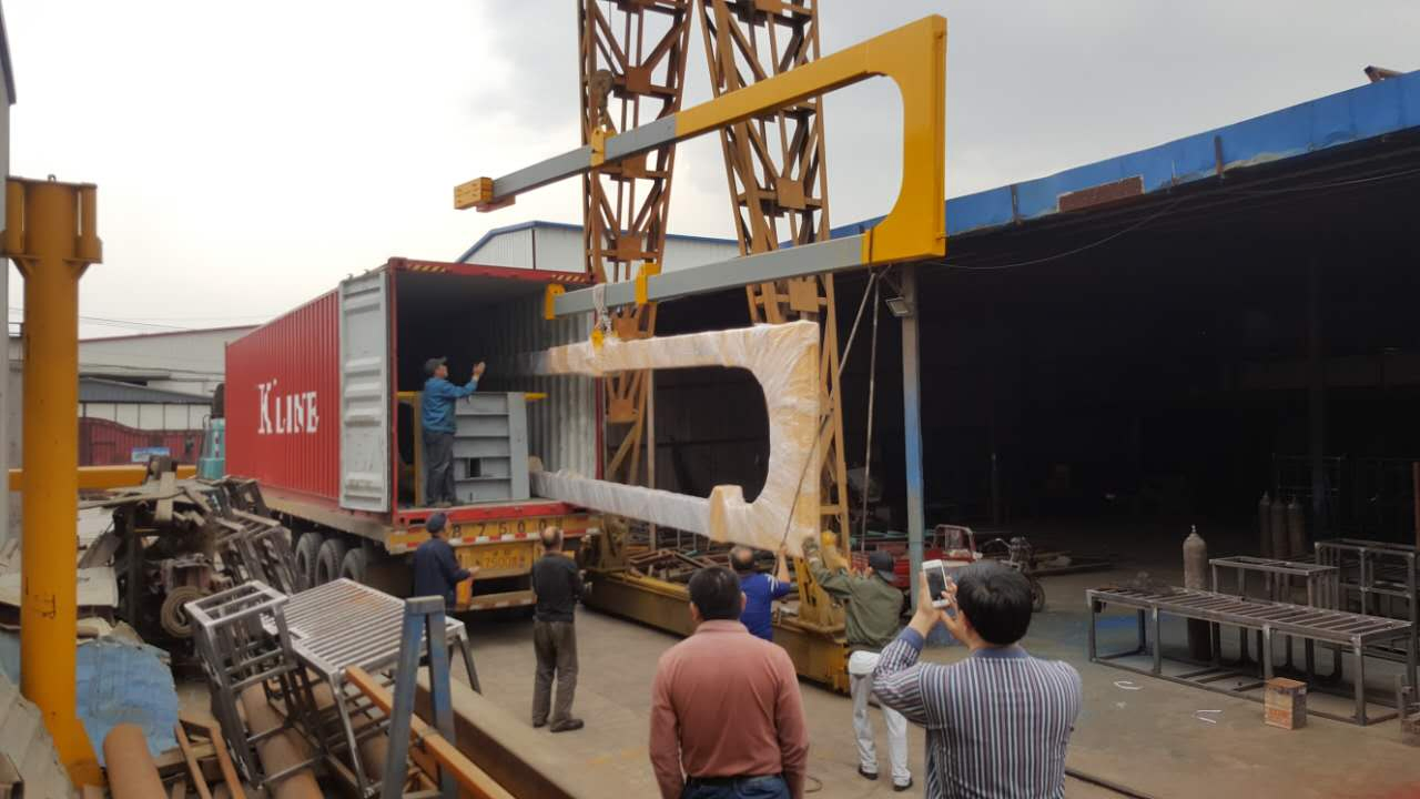 Herramienta de Carga y Descarga de Crates de Vidrio en Forma de C para Contenedor de Vidrio de 20 Pies, Trabaja con Grúa Aérea para Equipos de Descarga de Contenedores de Vidrio