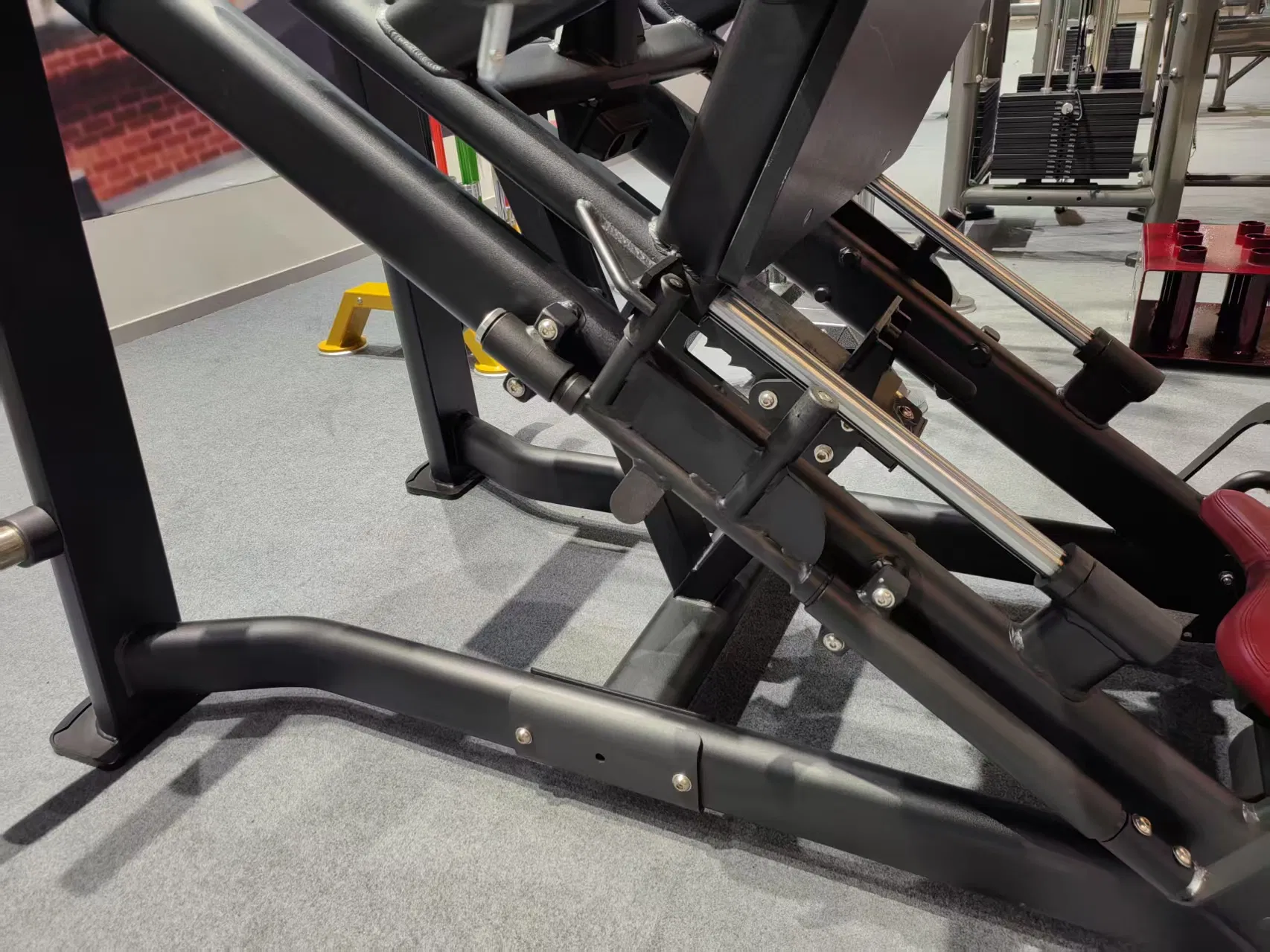 Strength Machine Leg Press Ergonomics