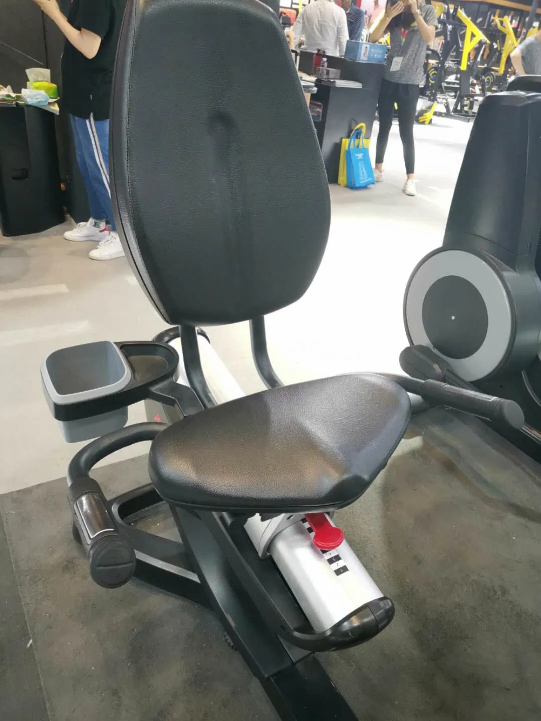 Commercial Gym Equipment Exercise Bike Trainer Bike Magnetic Bike Recumbent Bike