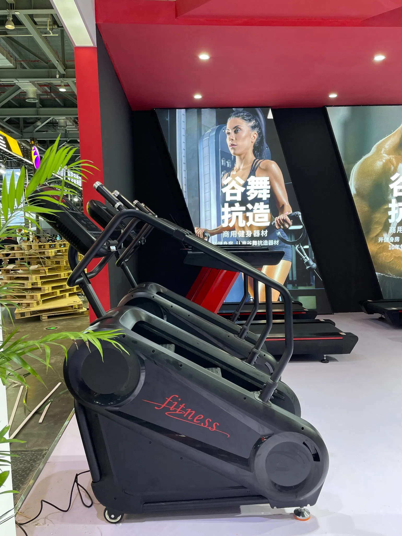 High Quality Fitness Equipment Cardio Machine Electric Automatic Stair Climber Machine Climbing Stair Master Vertical Stair Stepper