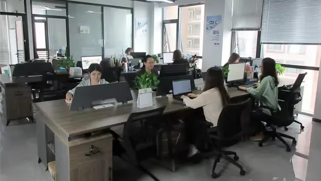 Standing Hip Thrust Machine Details 3