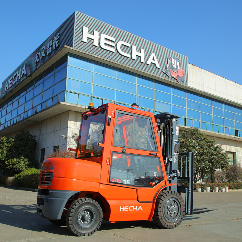Hecha 4 Wheels Lithium/Lead-Acid Battery 1.5/2/2.5/3/3.5 Ton Electric Forklift