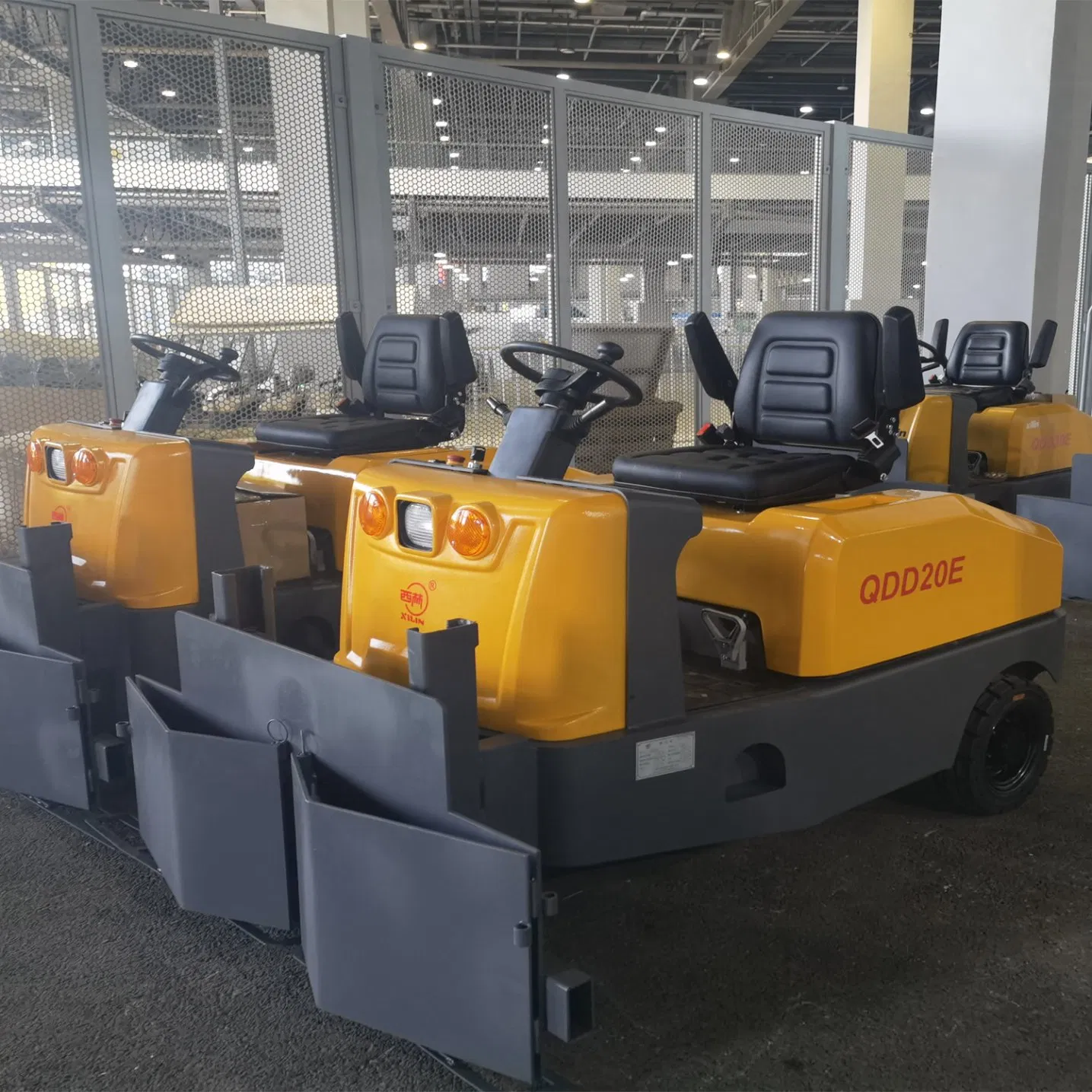 Heavy-Duty Frame Tow Tractor for Continuous Industrial Operations