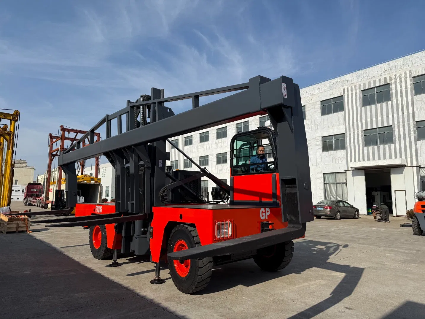 Diesel Engine 12 Ton Side Forklift Loader with 6m Lifting Height ISO Certified for Construction and Machinery Repair Shops
