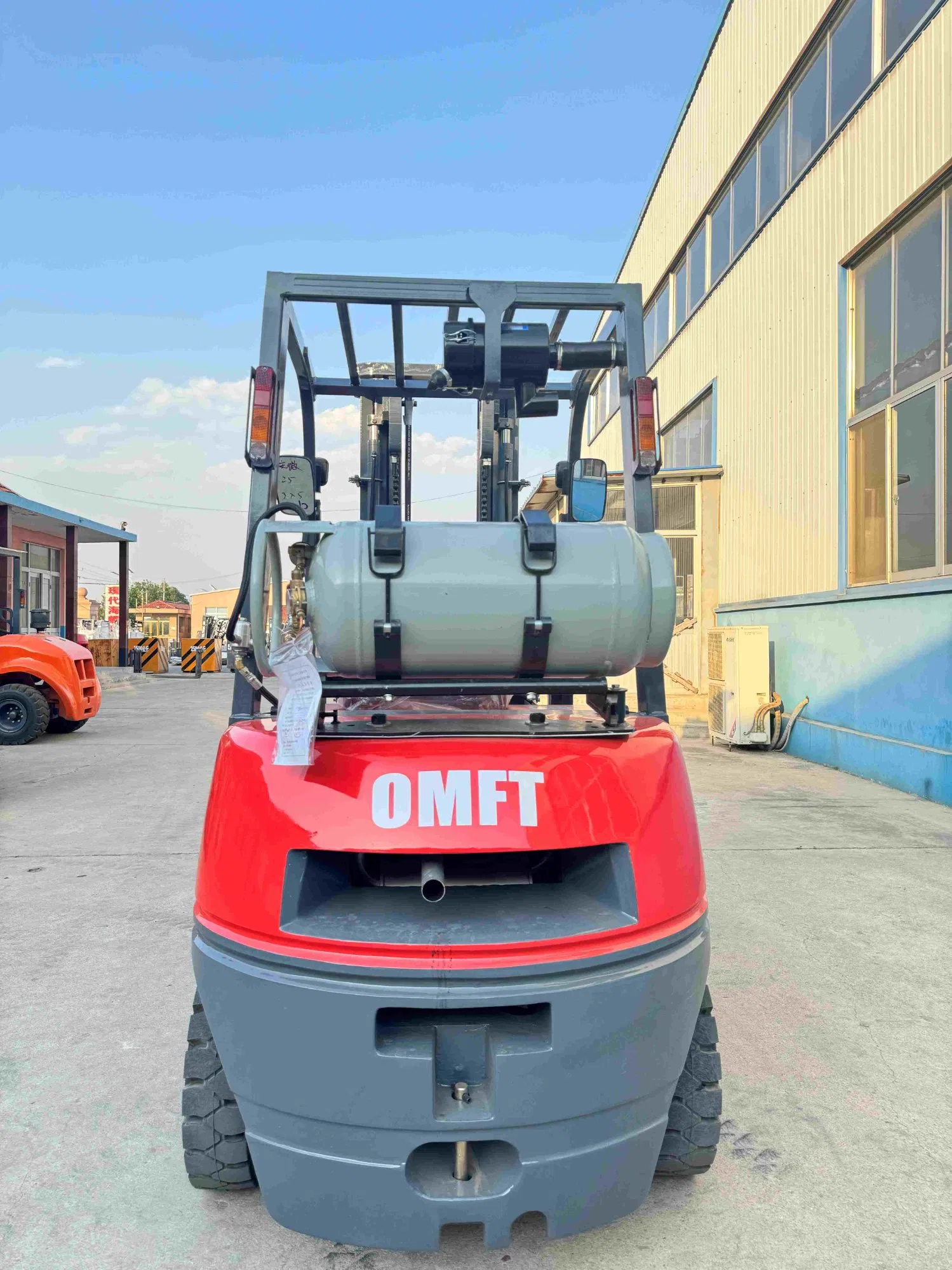2.5 Ton 2.5 T 2500kg Cushion Tire Gasoline LPG 3m 4.5m Full Free Mast Dual Fuel Forklift Trucks Toyota CE 1.5-3.5ton Fork Lift Hyster/Yale/Linde/Nissan/Tcm