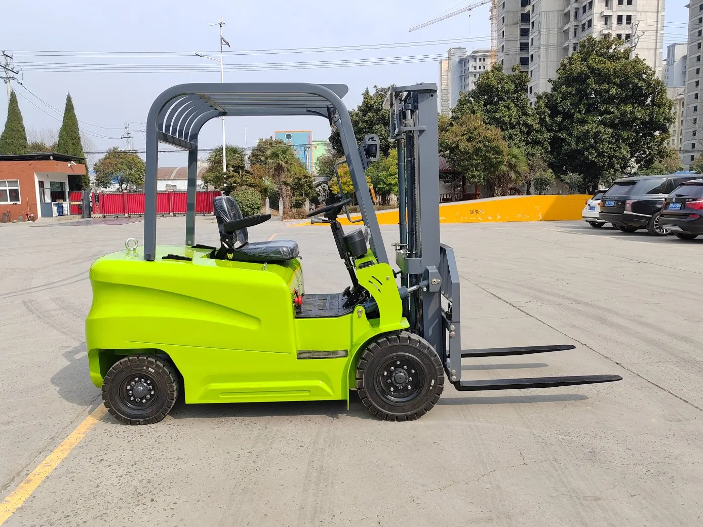 Solid Tire 2t Hydraulic Steering Electric Counterbalance Forklift