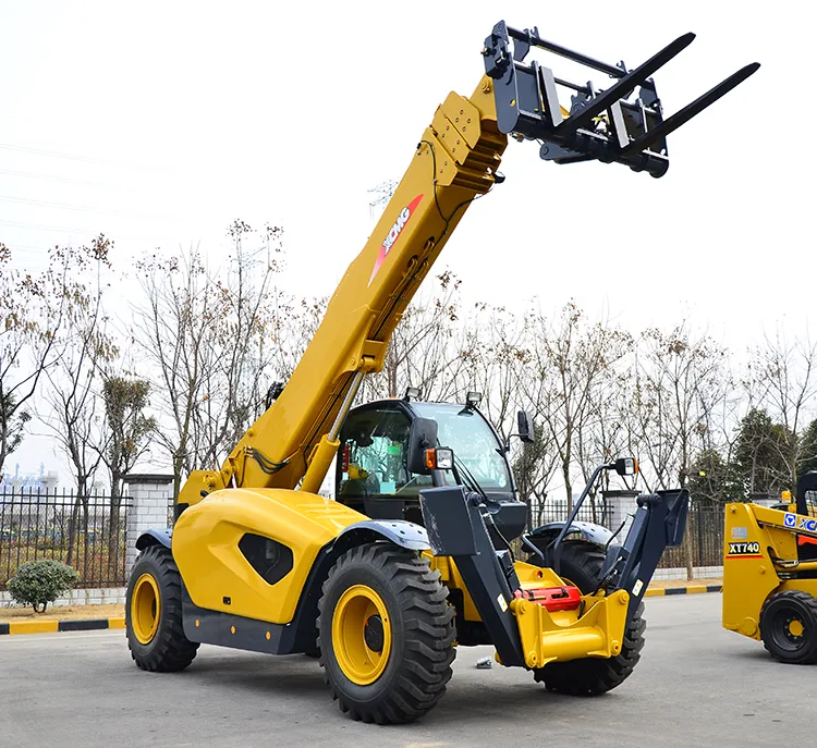 XC6-4517 Telescopic Handler Side View