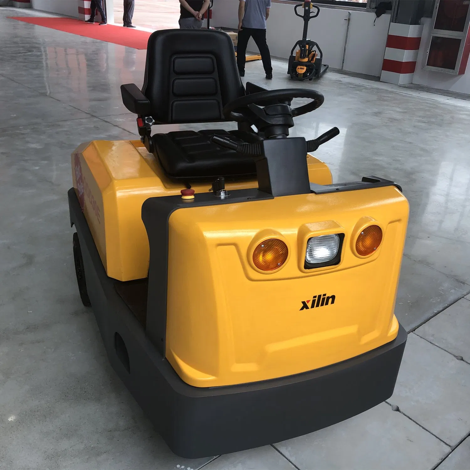 Zero Emission Tow Tractor Low Noise for Indoor Industrial Transport