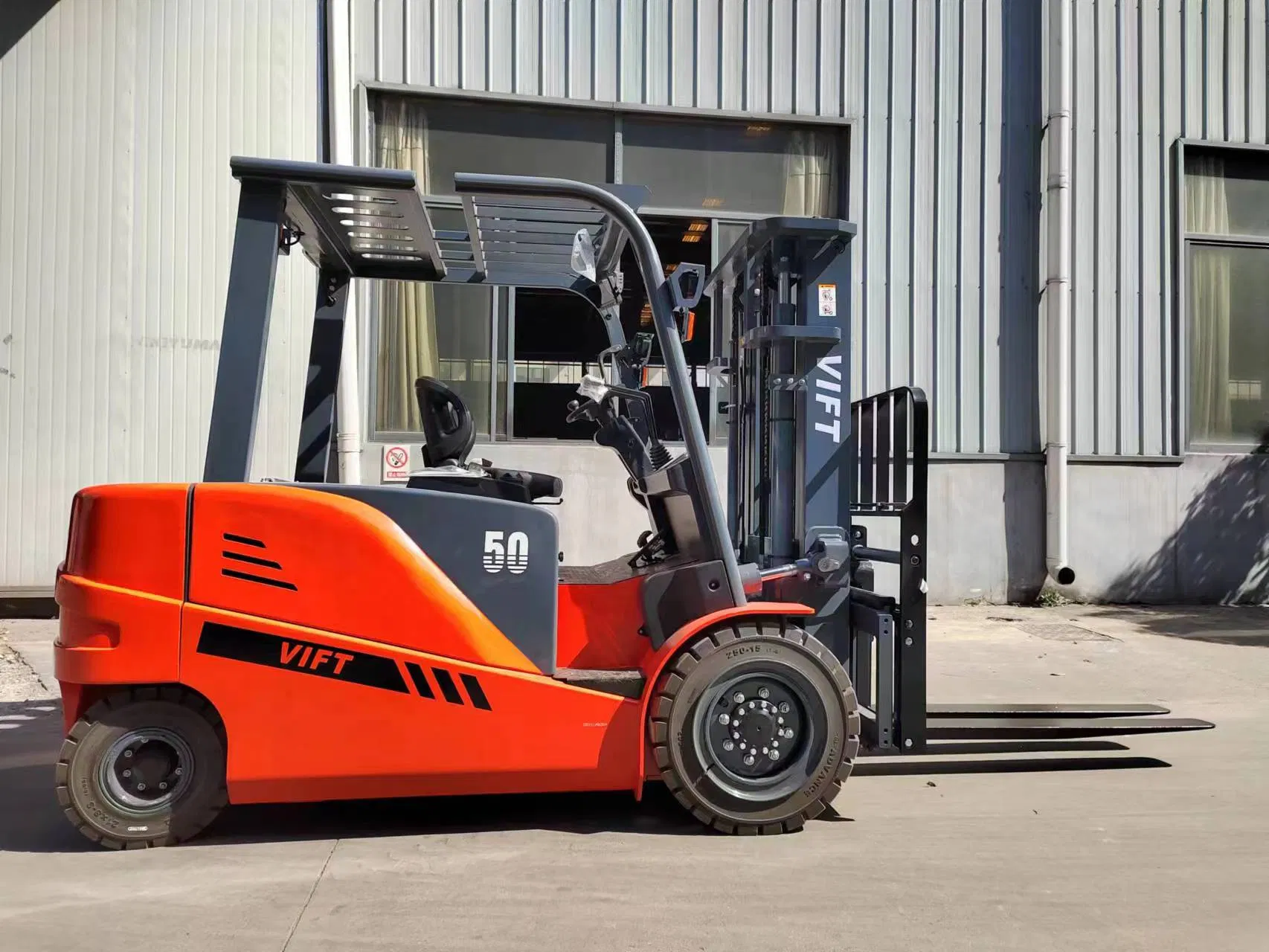 2024 Hot Electric Forklift Counterbalance Battery Forklift Italy Zapi Controller CE Certificate