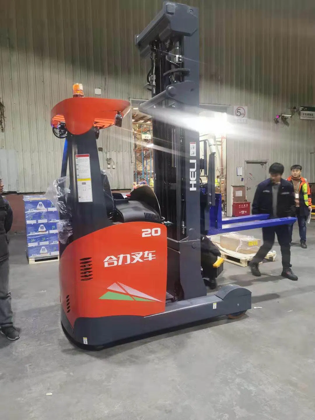 Heli 1.6t Cqd16-GB2s Seated Type Warehouse Electric Reach Truck