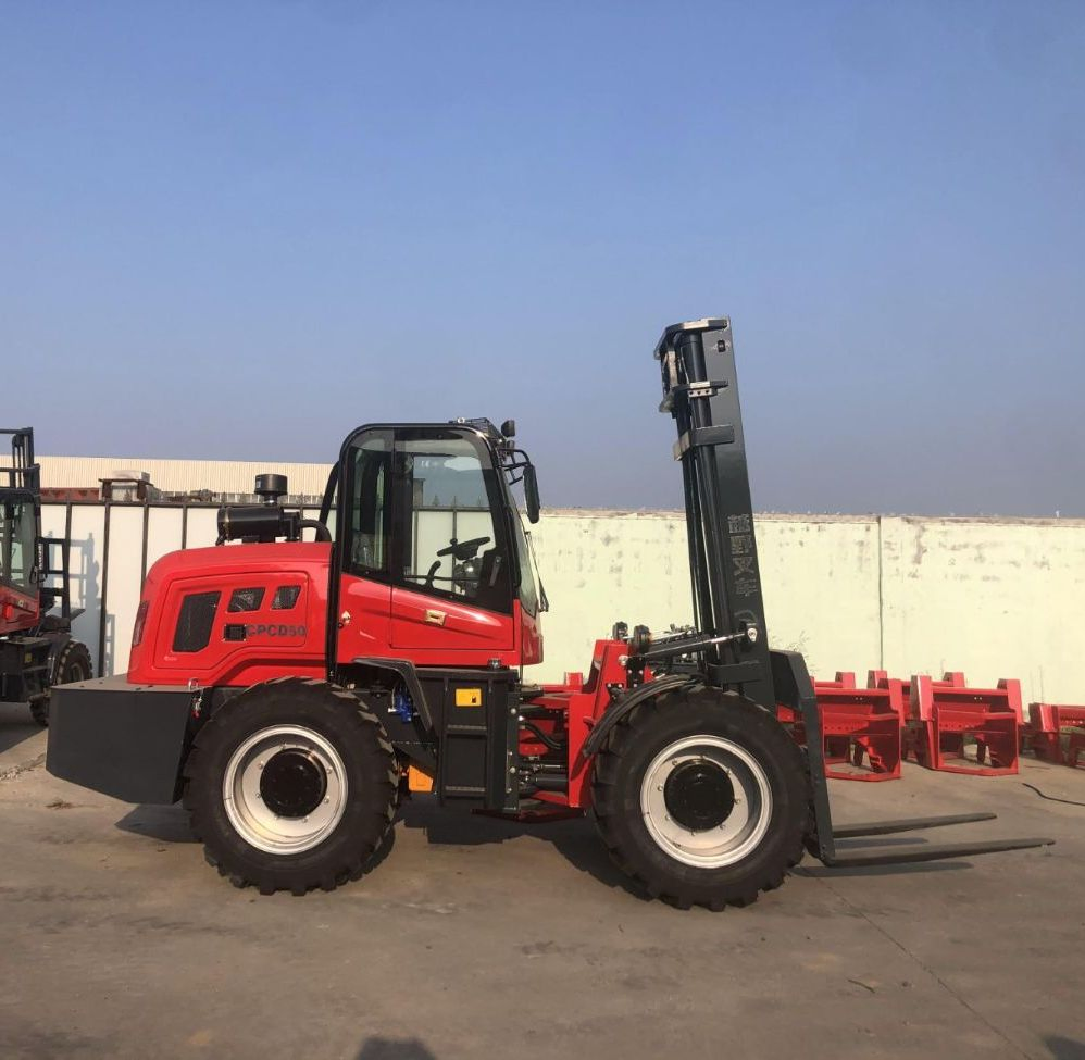 Cheaper Rough All- Terrain off Road Forklift Four Wheel Drive All-Terrain Forklift 5 Ton for Sale