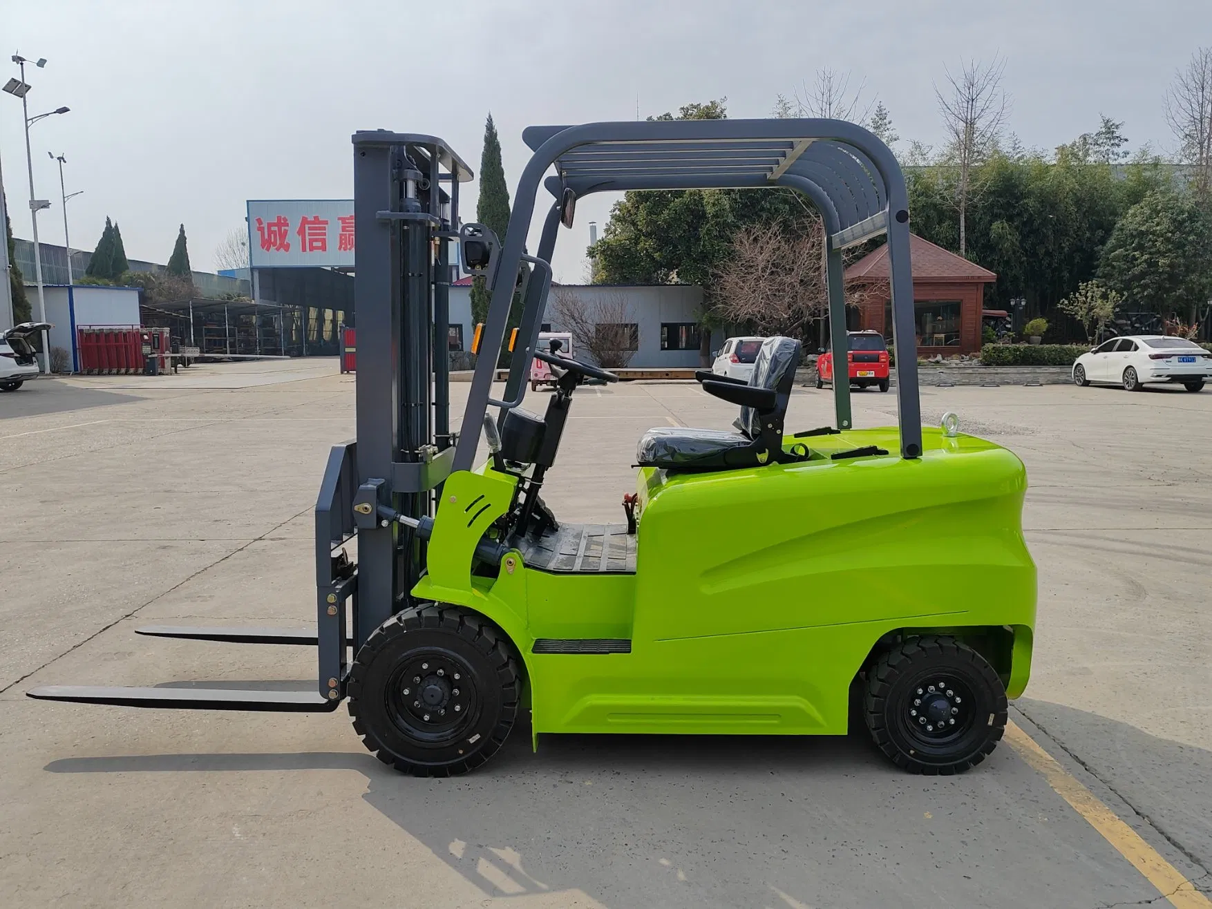 Solid Tire 2t Hydraulic Steering Electric Counterbalance Forklift