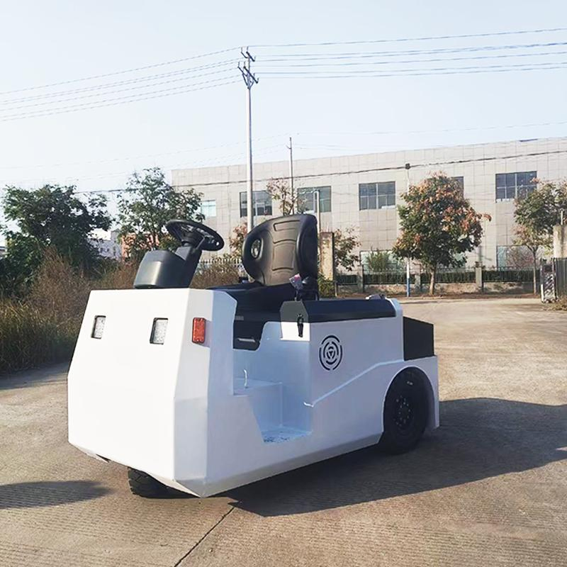 Industrial Electric Tow Tractor with CE - High Quality and Durable