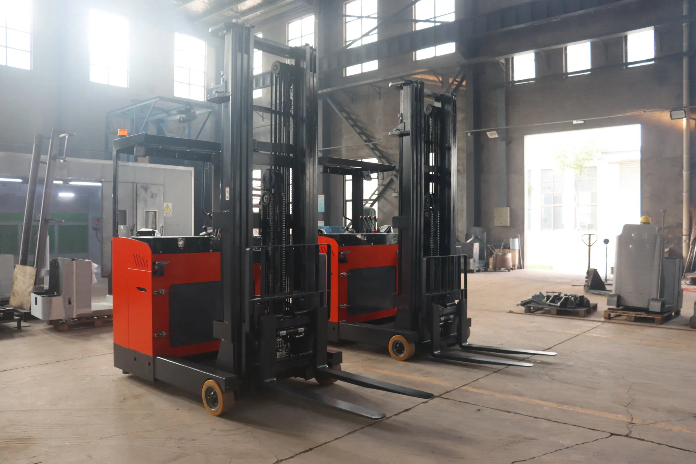 Factory Wholesale Versatile Electric Reach Truck for Warehouse Goods Handling