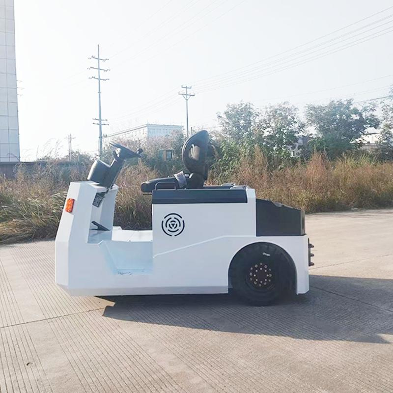 Industrial Electric Tow Tractor with CE - High Quality and Durable