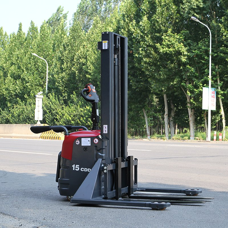 1.5 Ton Full Electric Self Load Lifting 2ton Pallet Stacker Standing Style All Terrain Pallet Stacker Hot Sales