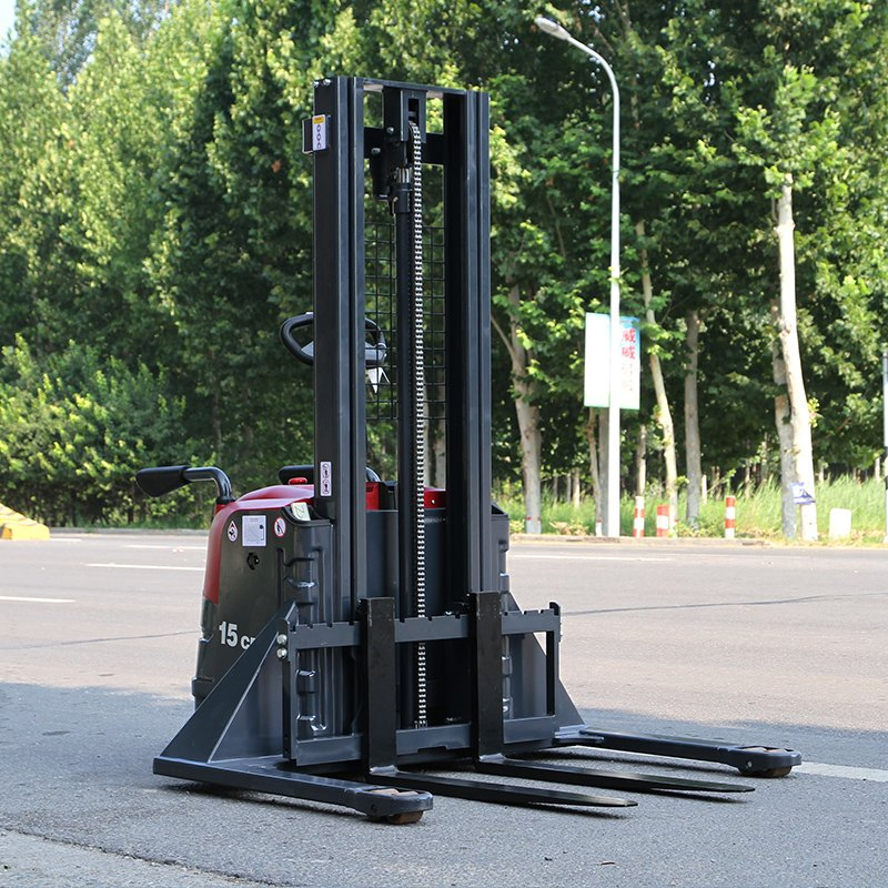 1.5 Ton Full Electric Self Load Lifting 2ton Pallet Stacker Standing Style All Terrain Pallet Stacker Hot Sales