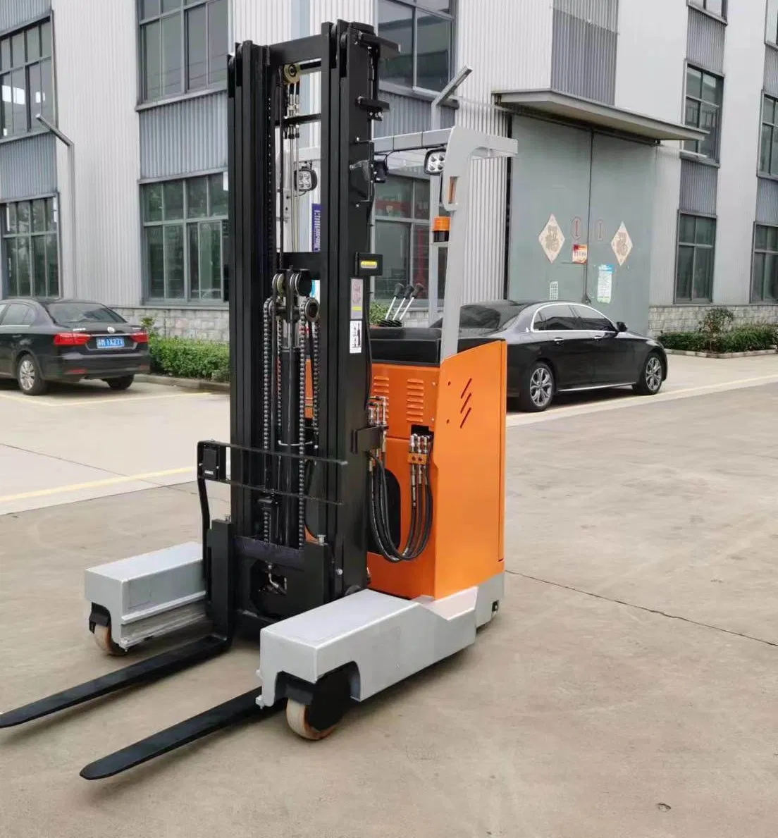 Multidirectional Side Loader Forklift 4WD Electric Forklift Diesel Forklift Rough Terrain Forklift Mini Forklift with Electric, Diesel or LPG Engines