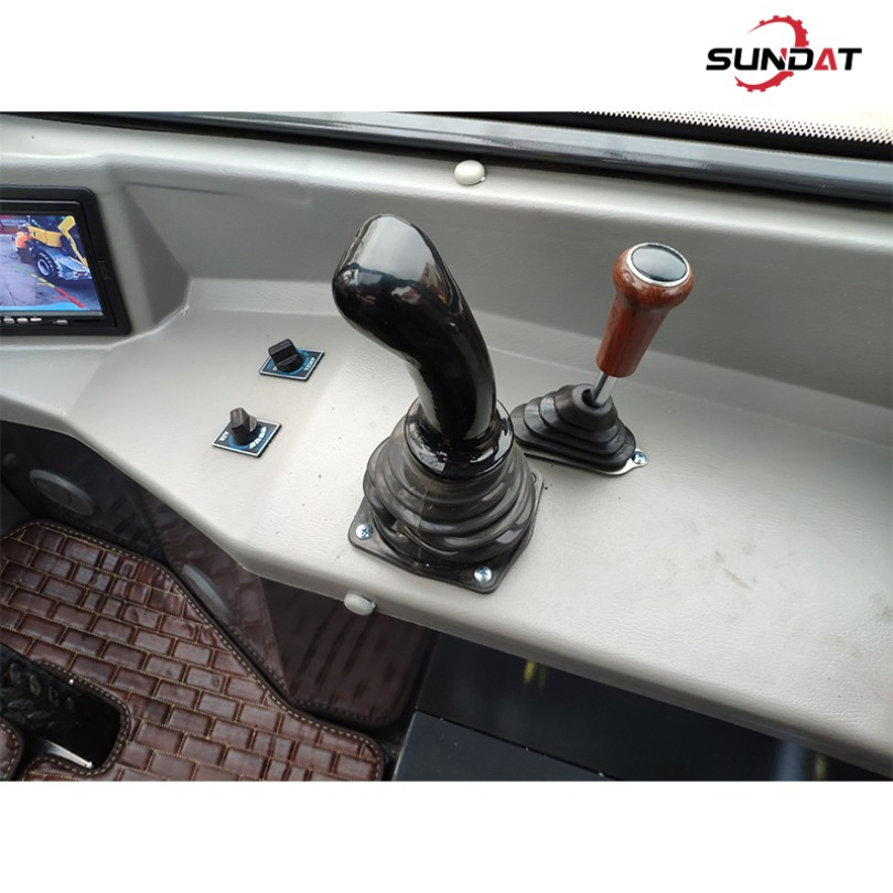 Logistics Essentiallogistics Essential High-Performance Telescopic Handler