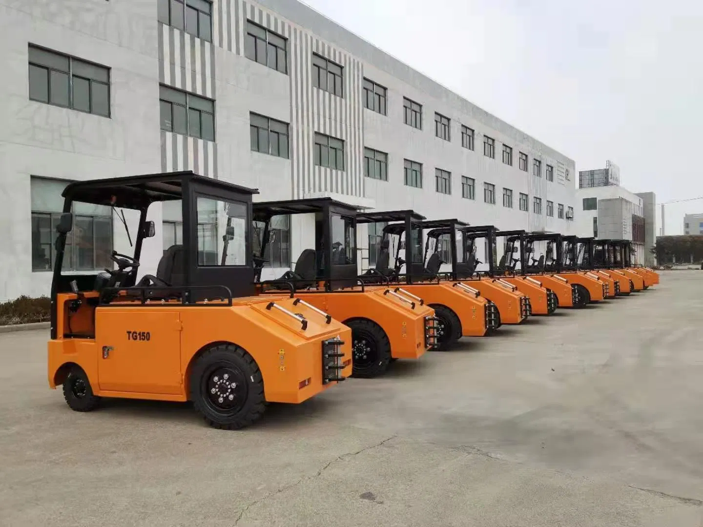 Warehouse Industrial Heavy Duty 8-10 Ton Electric Tow Tractor (TG30, TG40, TG50, TG60, TG80, TG150)