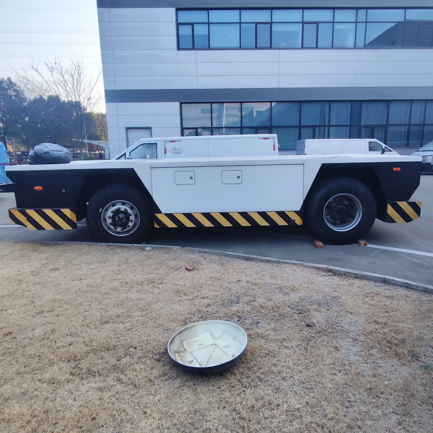 Long Range Bev Automated Guided Vehicle (AGV) with 175kwh Battery