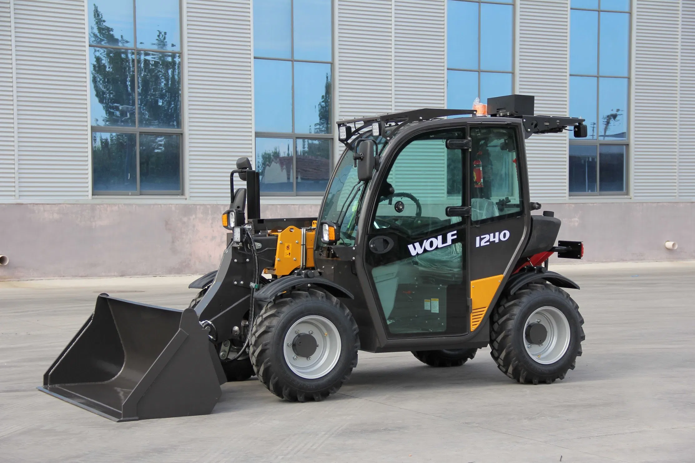 Wolf 1240 Mini Compact 4WD Telescopic Handler for Sale