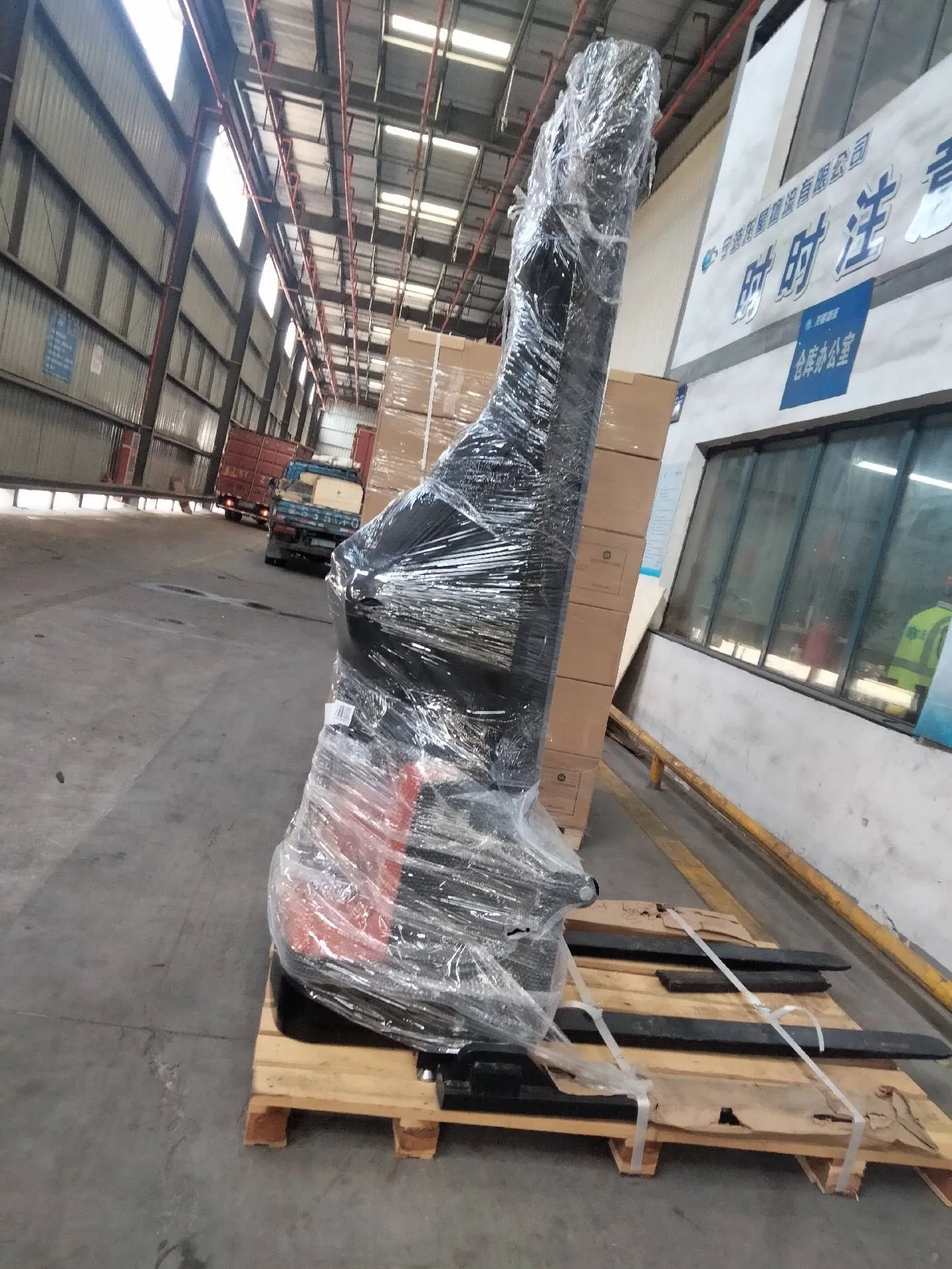 Heli Pallet Stacker 1.5 Ton 3m Electric Battery Forklift Safe Design Warehouse Forklift