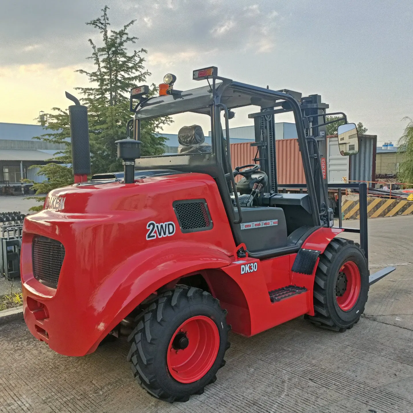 Manufacturer 3 Ton/3000kg 4X2 /2WD All Rough Terrain off Road Diesel Forklift