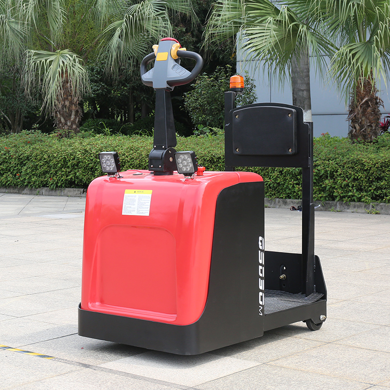 Industrial-Grade Electric Tow Tractor for Efficient Baggage Transport