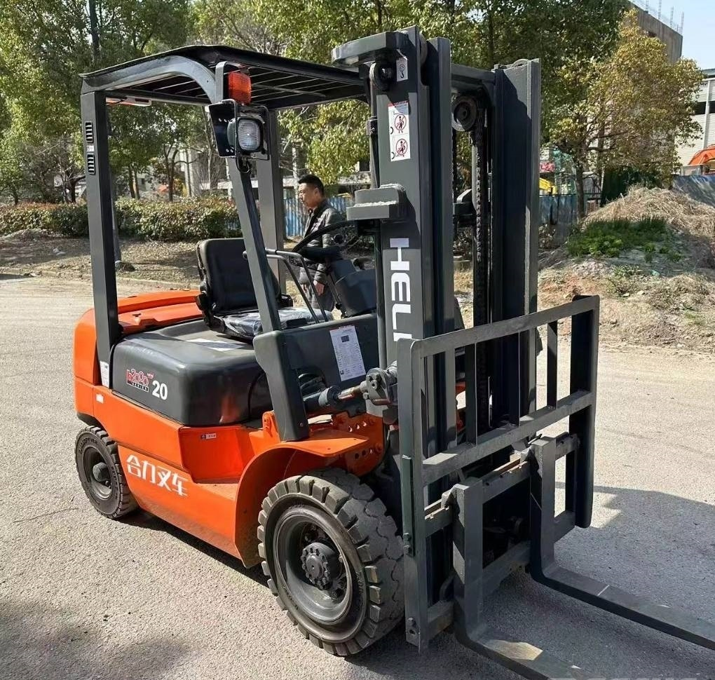 Compact-Design 2ton Material Handling Equipment Forklift Cpcd20 Side Loader Lift Handler with 500mm Load Center for Sale