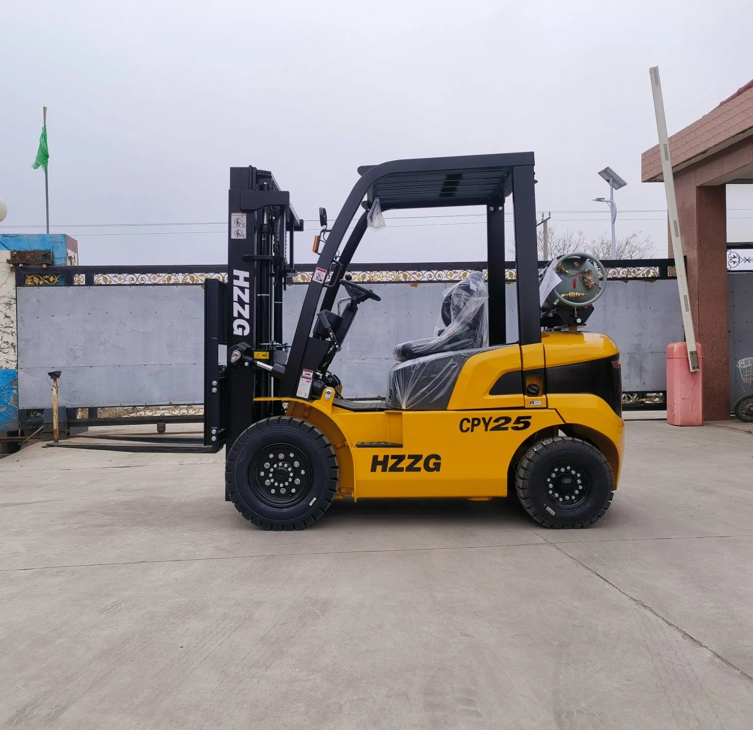 2.5 Ton LPG Forklift Gasoline Dual Fuel Indoor Outdoor Use Best Price
