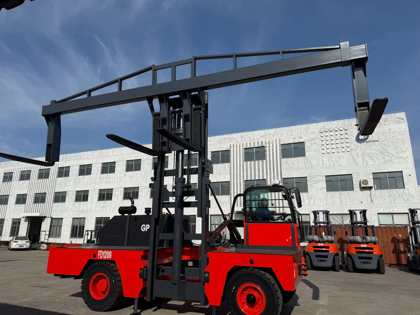 Diesel Engine 12 Ton Side Forklift Loader with 6m Lifting Height ISO Certified for Construction and Machinery Repair Shops