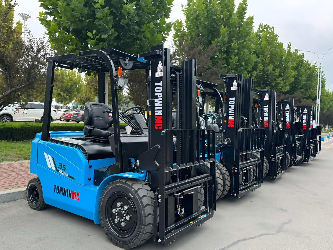 China Factory Wholesale Small Mini Compact Portable Lithium Lead Acid Battery Three Four Wheel Warehouse 2/2.5/3/4/5 Ton 3 T Montacargas Electric Forklift Price