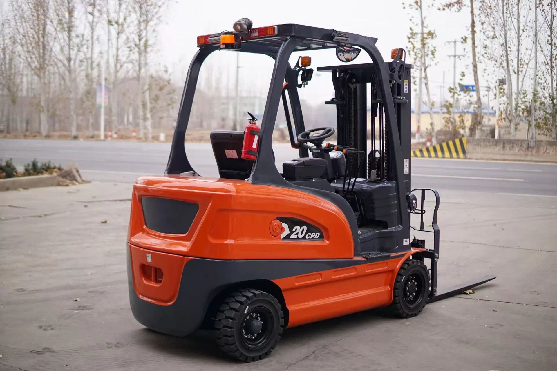 2t 4 Wheel Electric Forklift Counterbalance Battery Forklift with CE/ISO Lifting Equipment Warehouse Use