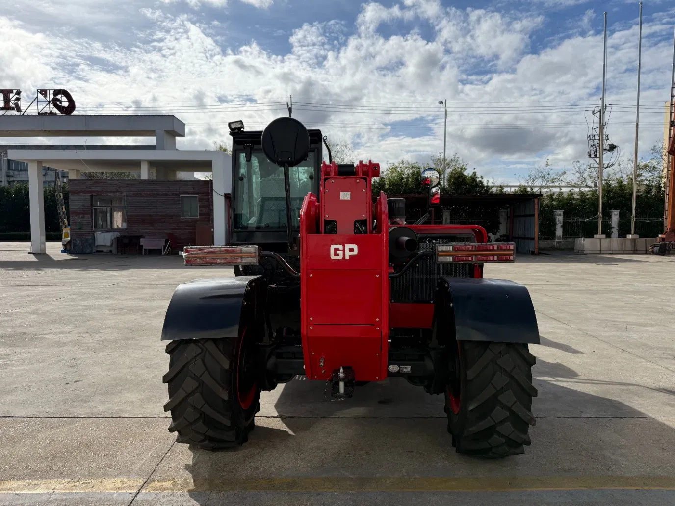 3.5t Rotating Grab Telescopic Handler: Cummins Powered for Dynamic Material Processing.