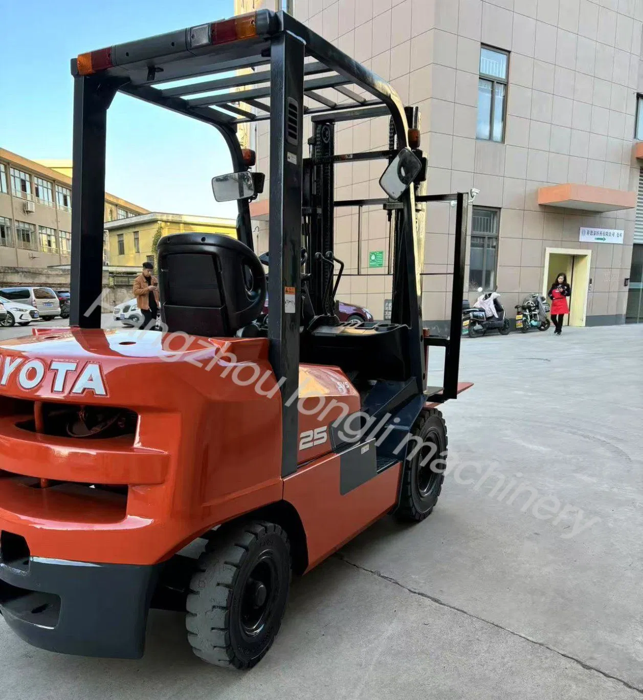 Toyota Engine 2 Wheel Drive Forklift 2.5 Ton 2.5t Forklift Truck 2500kg Diesel/Gasoline/LPG Montacargas Forklift