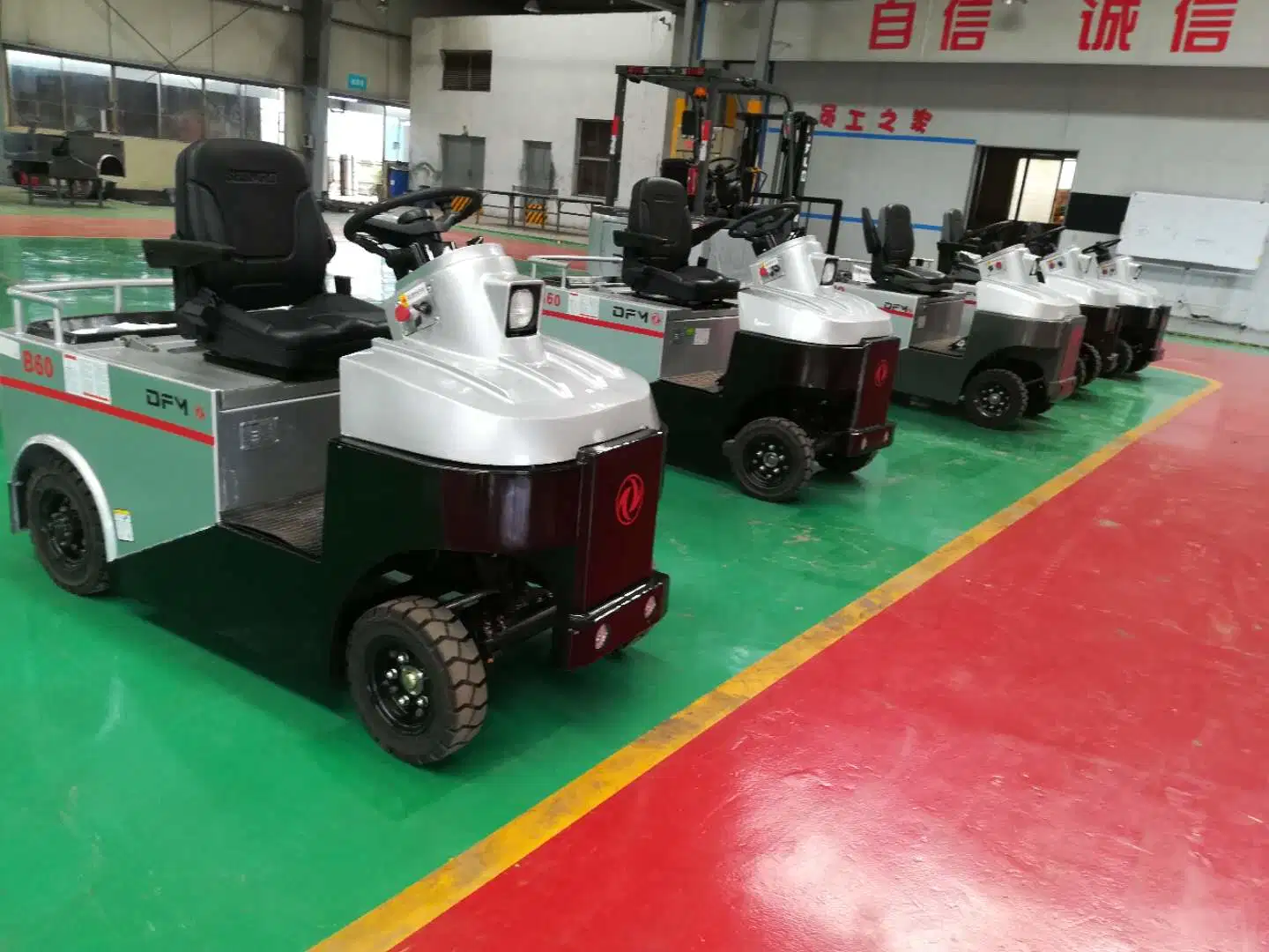 3~25 Ton Warehouse Industrial Electric Battery Tow Tractor