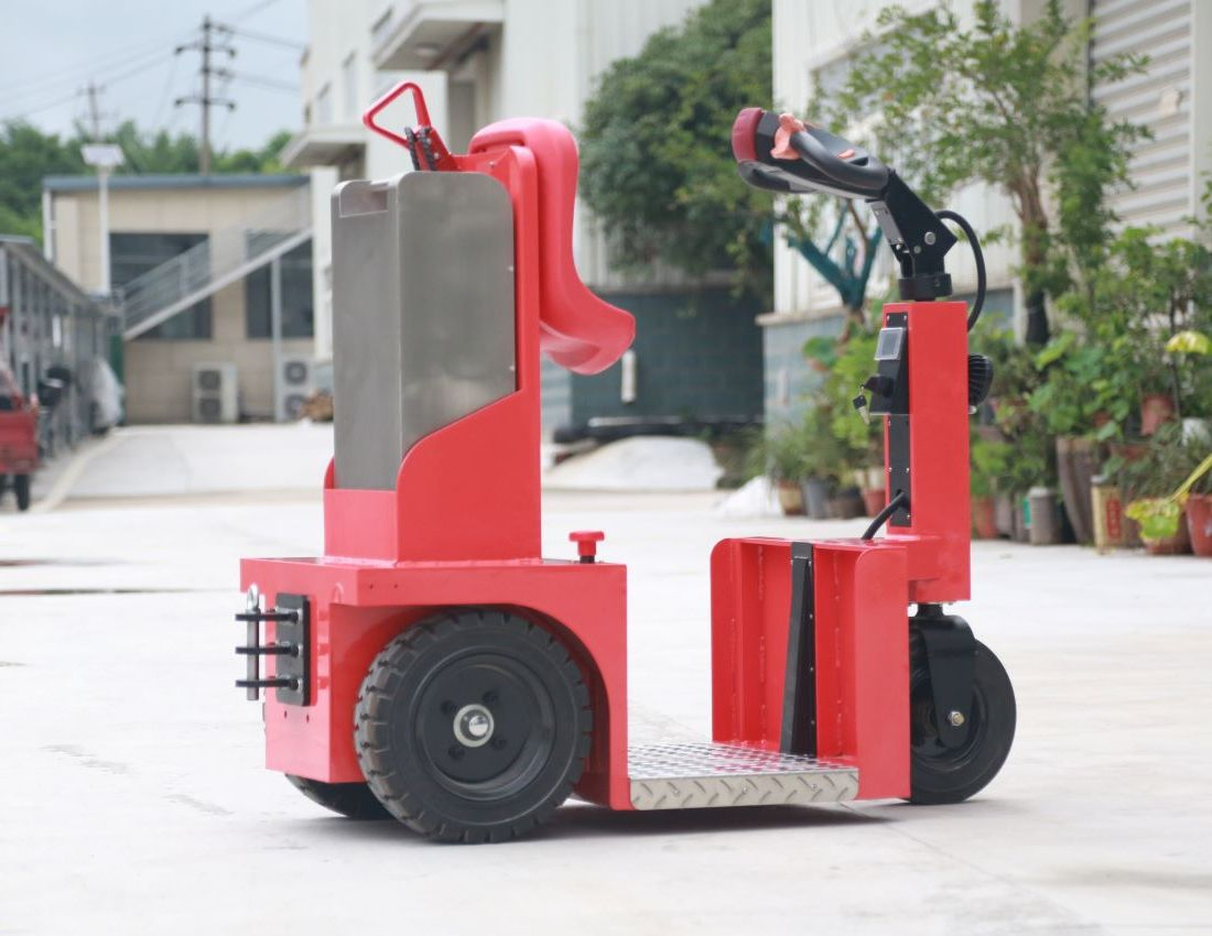 Reliable China Electric Tow Tractor for Industrial and Warehouse Use