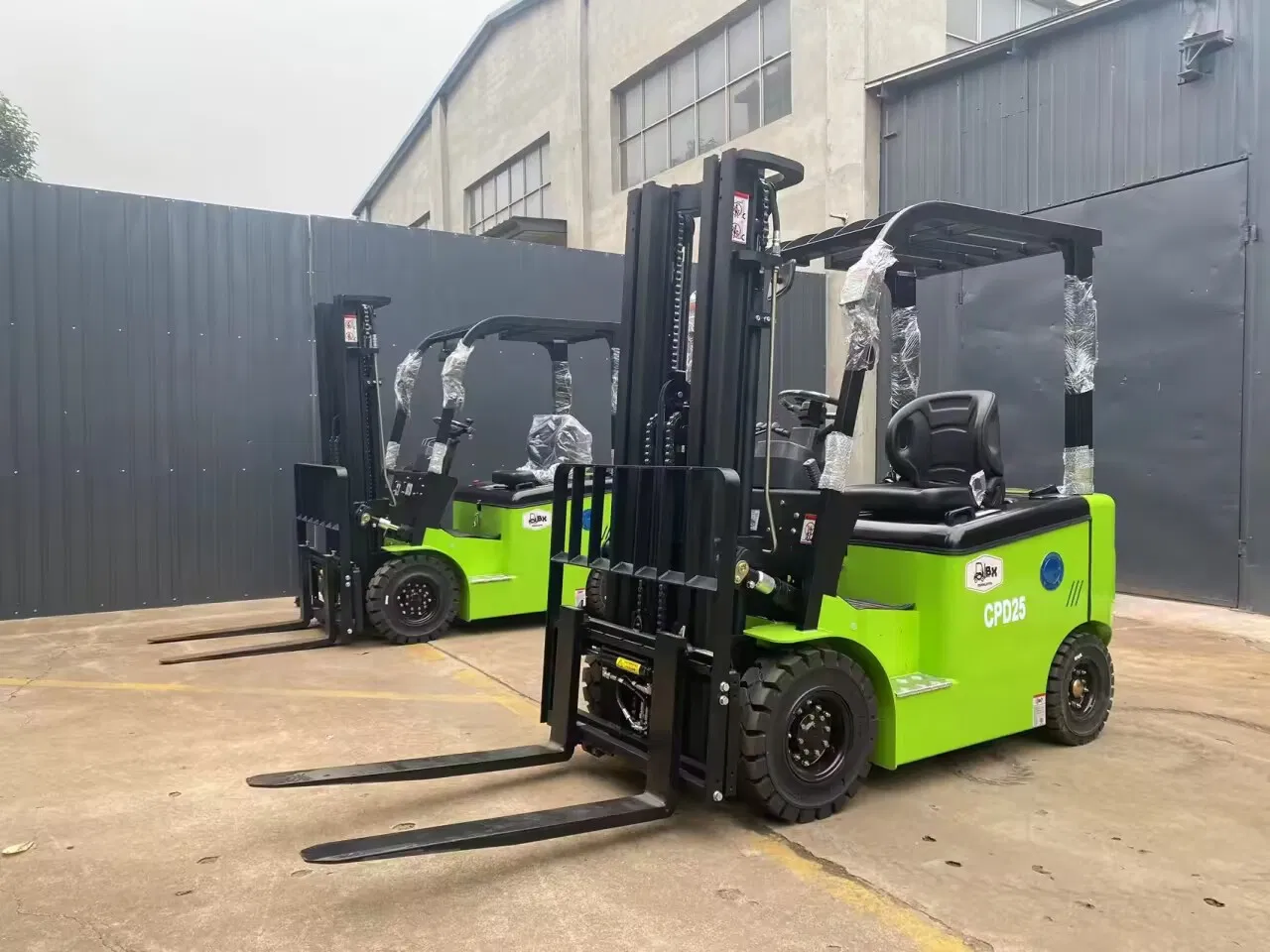 Factory Price New Design China Green Color 2ton 2.5ton 3ton Lift Height 3m 4m 4.5m 4.8m 5m 6m Electric Lead Acid Lithium Battery Forklift Model Cpd20 Cpd25