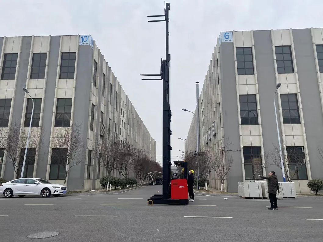 Electric Reach Truck View 2