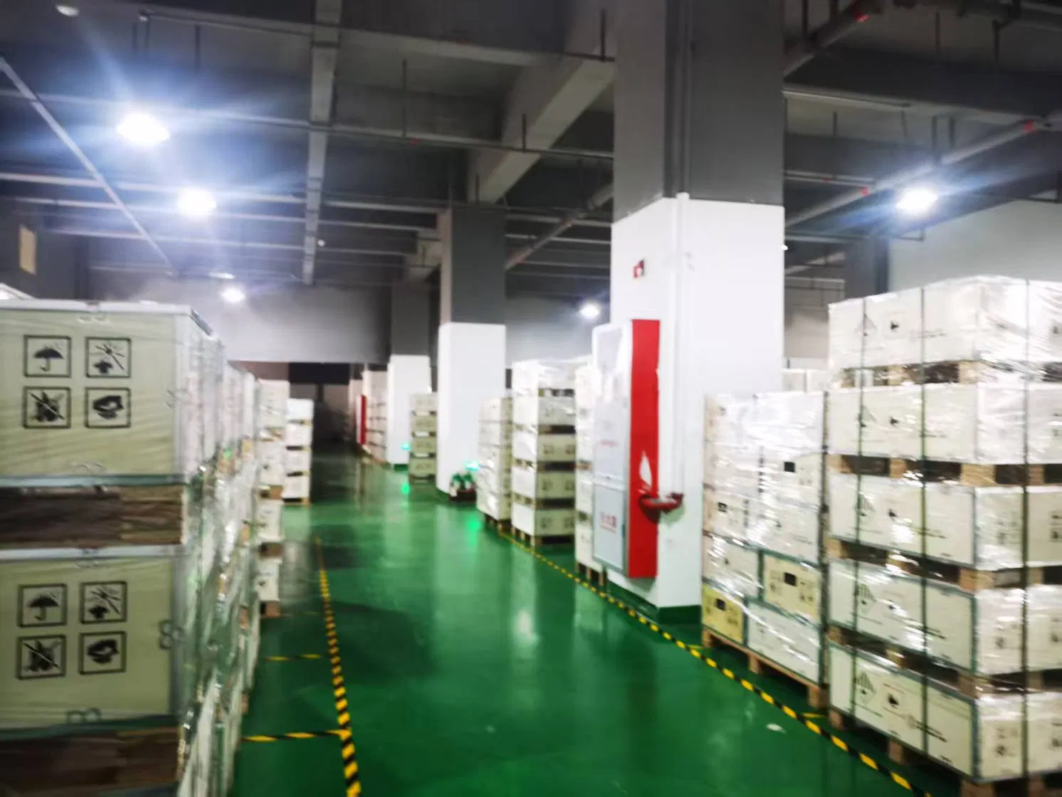 LiFePO4 12.8V 12V 50ah 100ah 200ah 300ah 400ah بطارية فوسفات الحديد الليثيوم لنظام الطاقة الشمسية لليخت