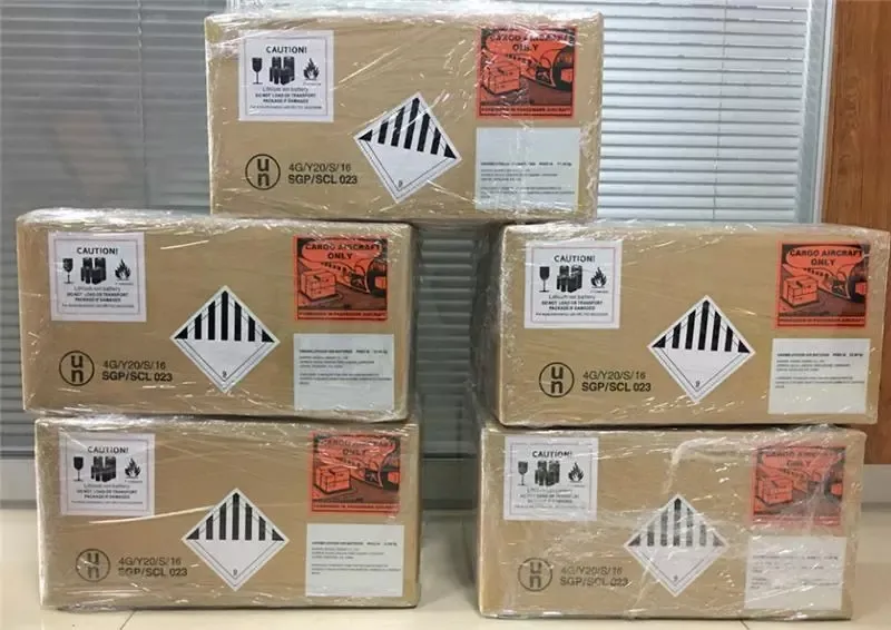 مصنع بطاريات الدورات العميقة LiFePO4 80ah 12V لنظام تخزين الطاقة الشمسية سكوتر كهربائي مركبة دراجة بحرية RV UPS تخييم كارافان