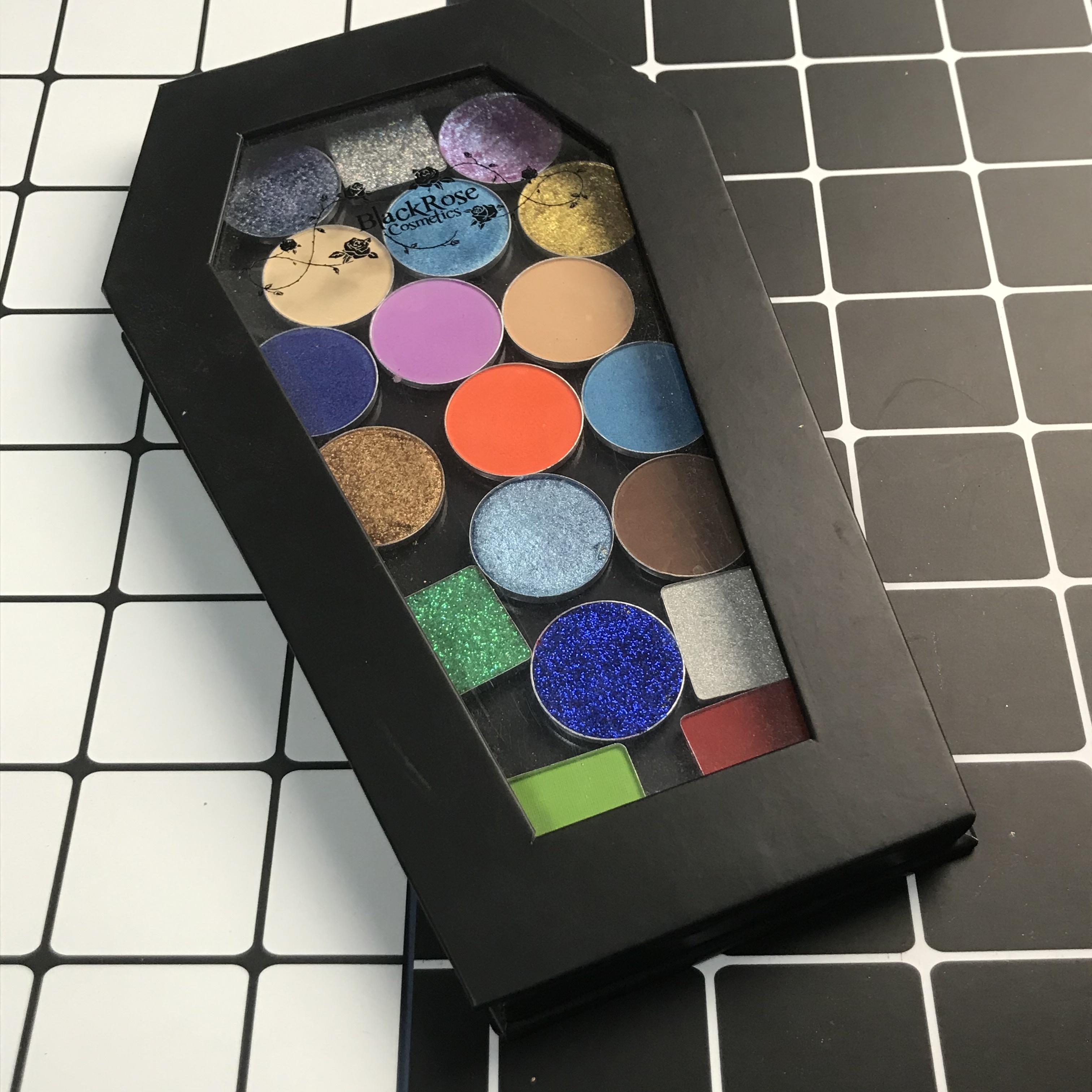 High Quality Custom Private Label Wholesale Eye Shadow Makeup Magnetic Palette Vegan Matte Luminous Metallic Nature Cream Powder