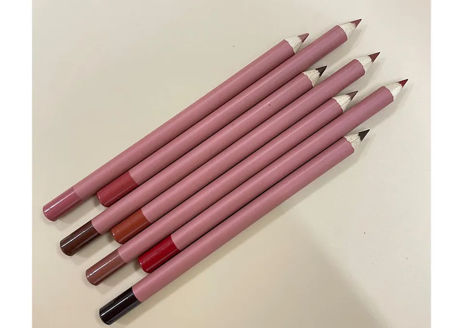 Waterproof 8 Shades Matte Texture Long Lasting Smudge Proof Wood Pencil Lip Liner