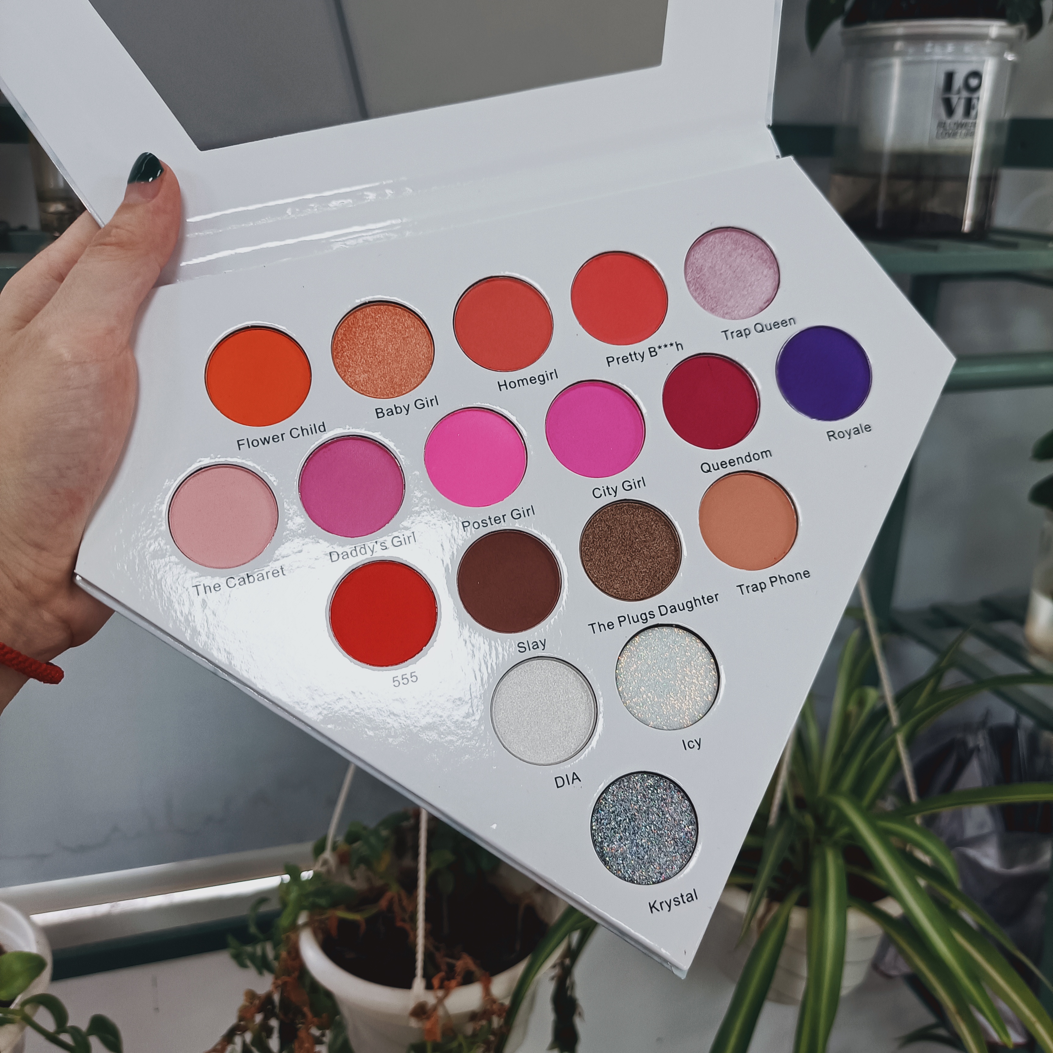 Eyeshadow Case Customization
