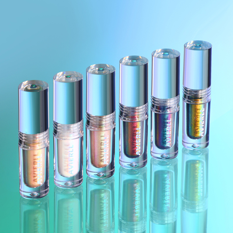 Chameleon Liquid Eyeshadow Applied