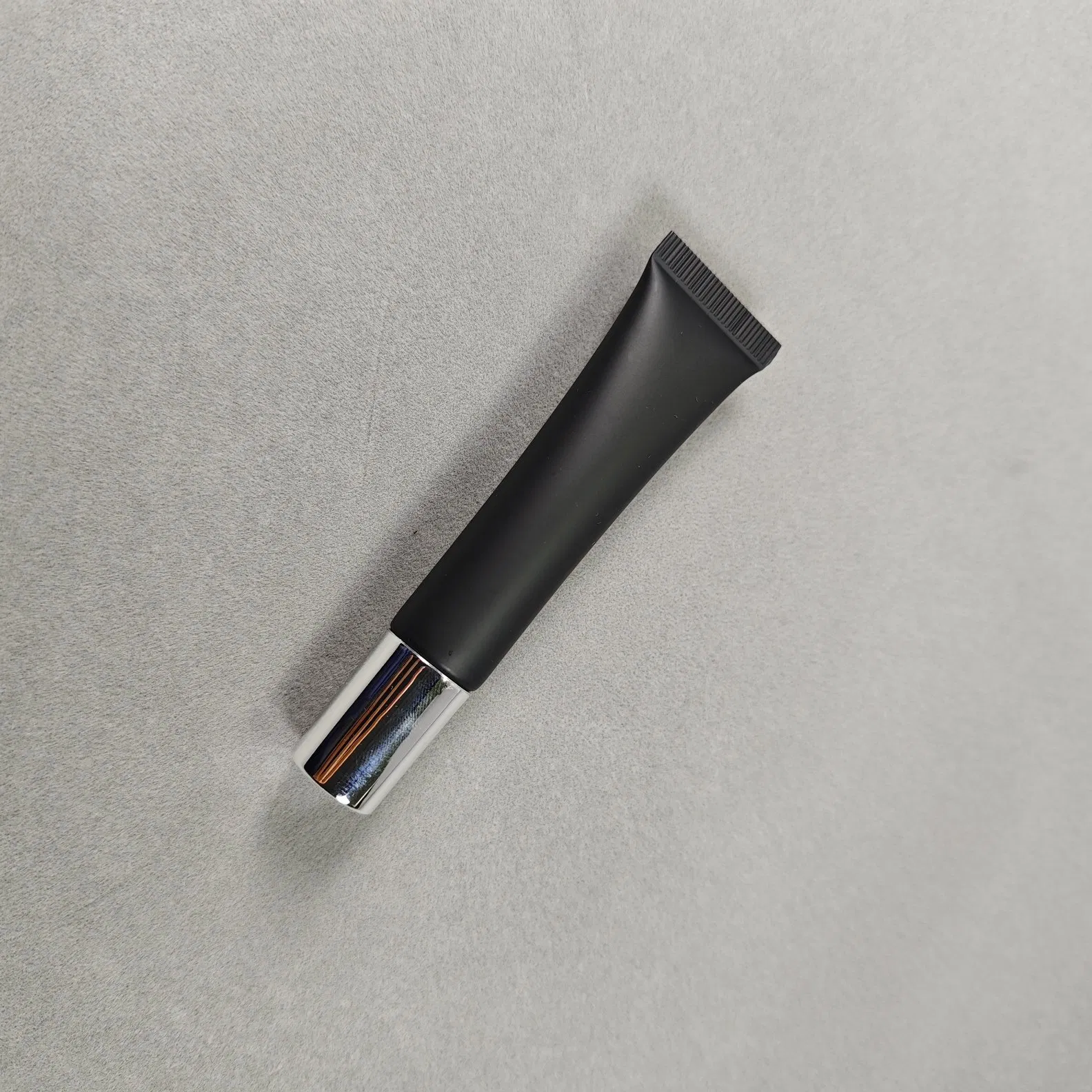 Custom Lip Volume Extreme Plumper and Lip Stain Peel off with Private Label