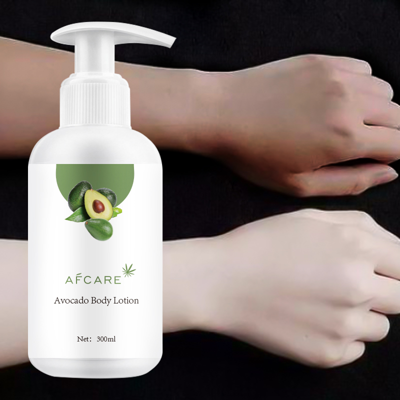 Wholesale Remove Dark Spots OEM Organic Moisturizing Cream Black Skin Lightening Whitening Body Lotion