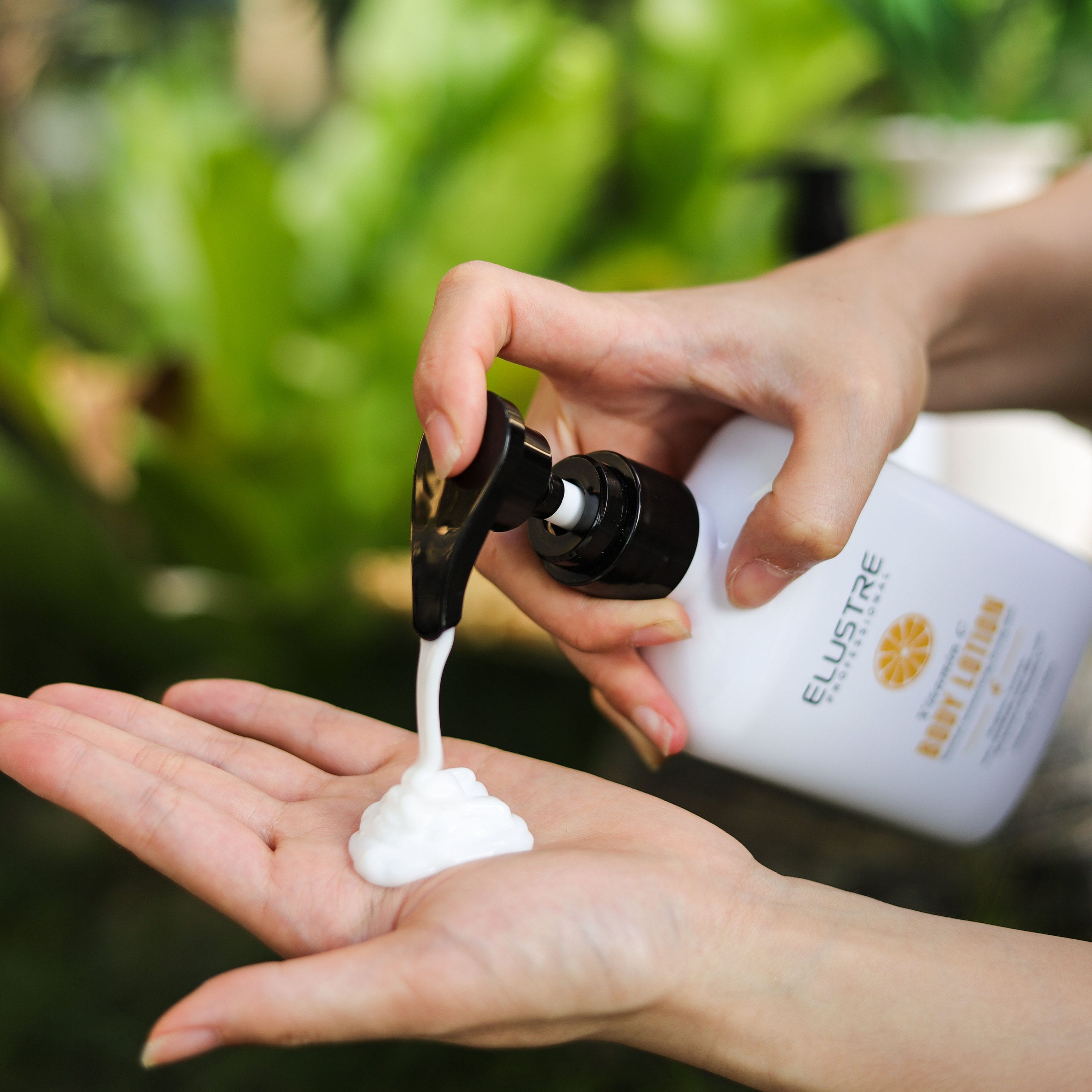 OEM Keratosis Pilaris Organic Body Moisturizer Skin Care Brightening Body Lotion Cream with Vitamin C for Dry African Skin