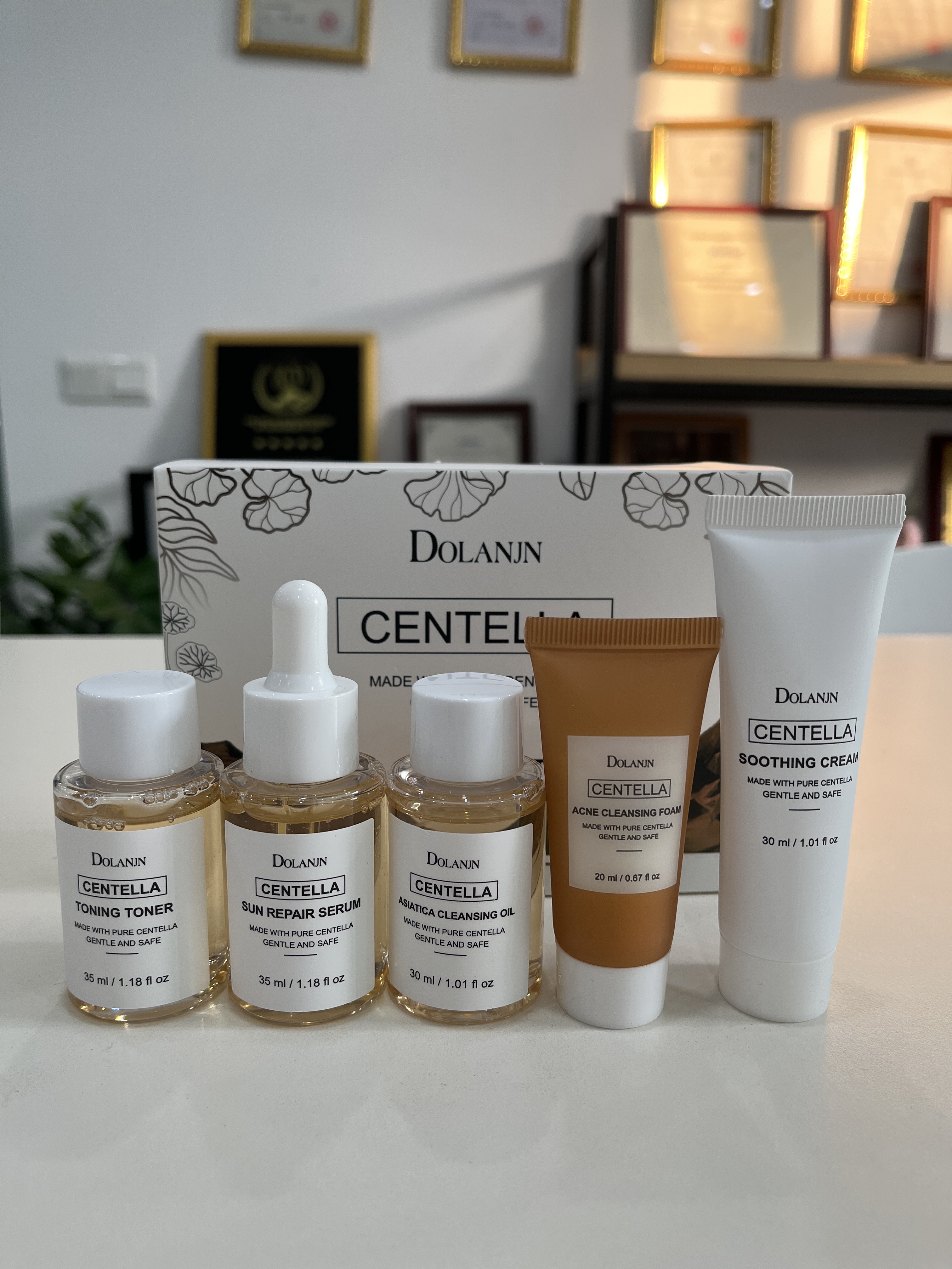Private Label Centella Skin Care Products Set for Women Cream Toner Cleansing Oil Serum Whitening Brightening Travel Facial Glow